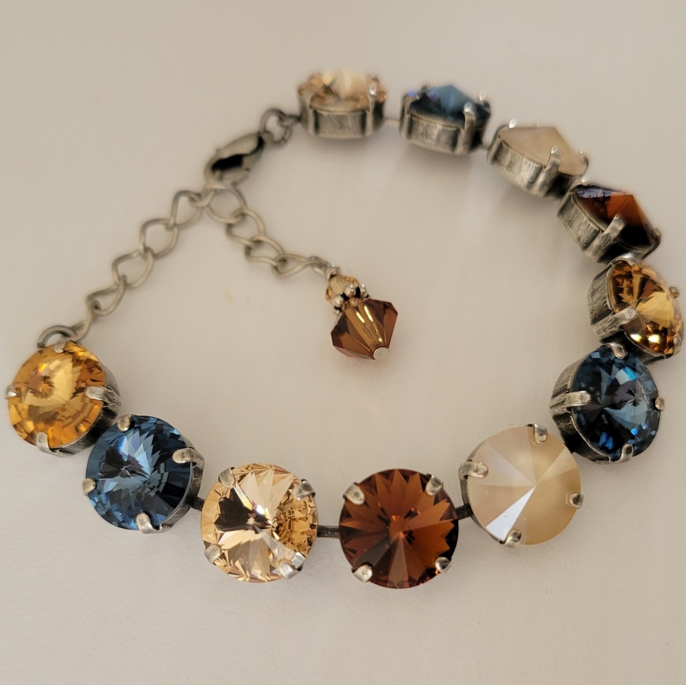 Austrian Crystal Tennis Bracelet in Antique Brass - Picture 8 of 8